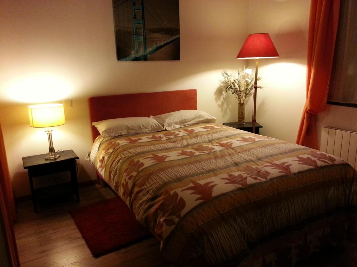 Chambre privée Badet Salles  Esterno foto